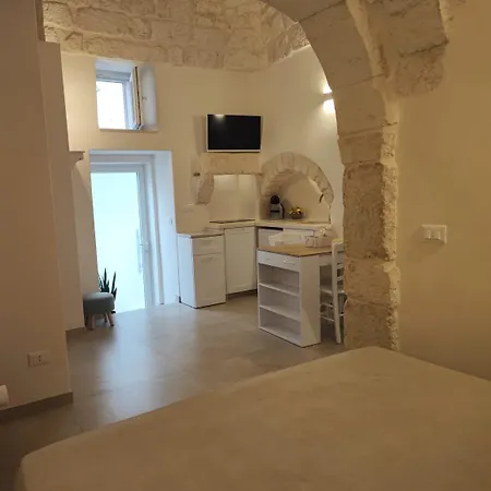 بيت للعطل Casetta La Roccia أوستوني